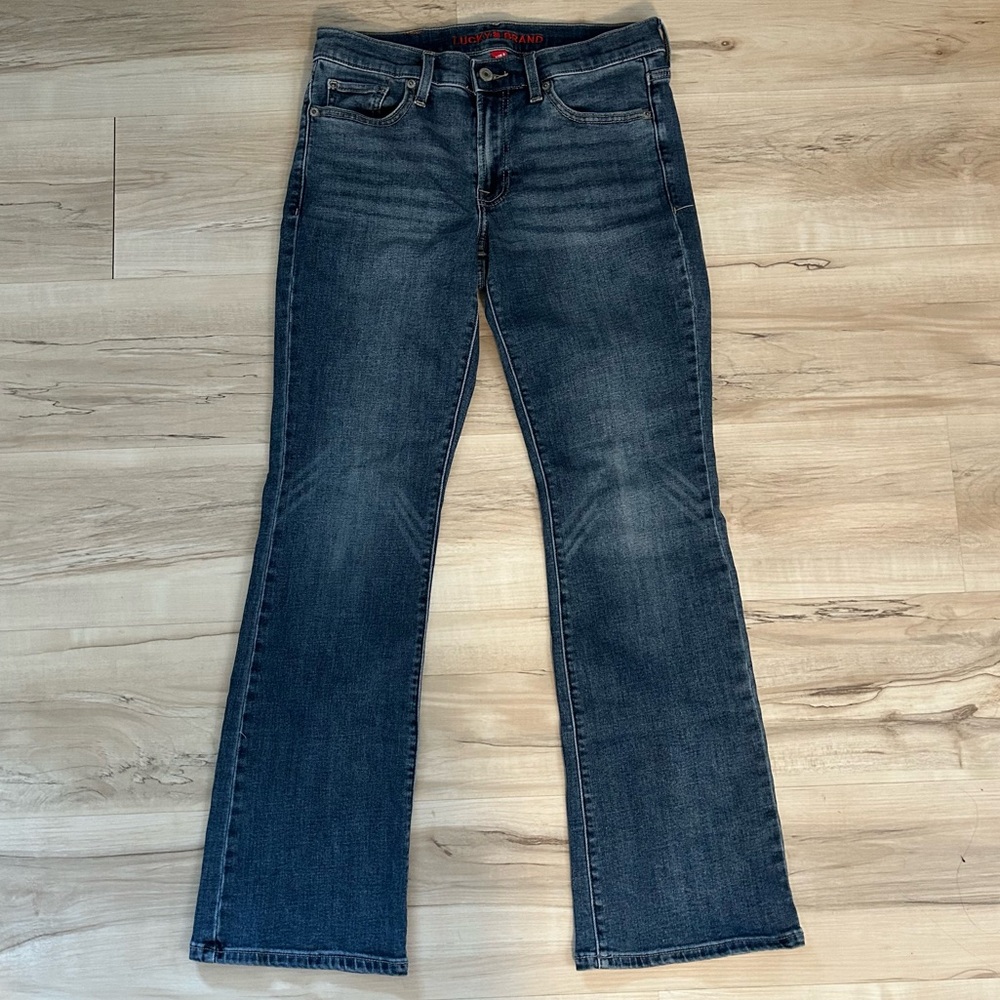 Lucky Brand Mid Rise Boot Medium Wash Denim Size 28 / 6